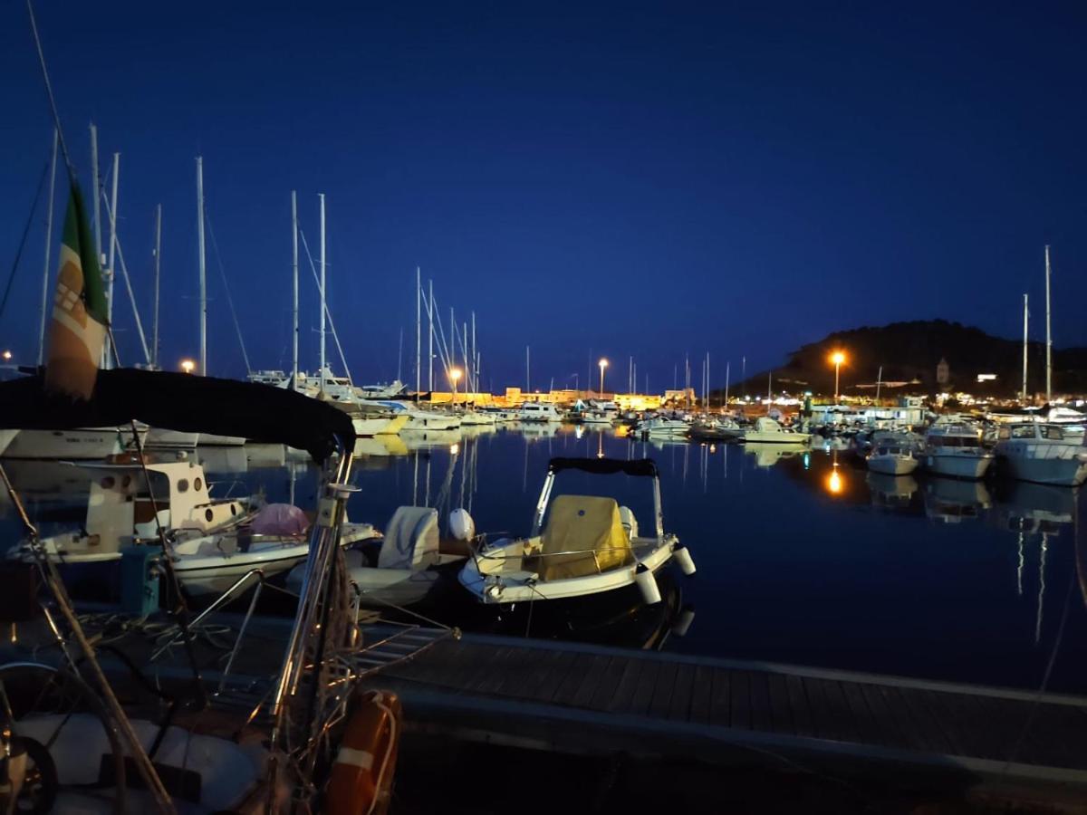 فيلابوتزو Classic Yacht Yanika Yachting Watersport Ets المظهر الخارجي الصورة